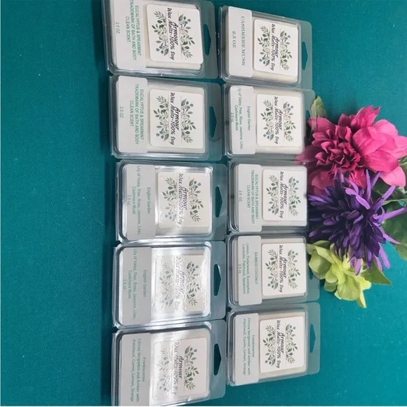 10 for $14!!!! 100% Soy Wax Melts/ Various Lovely Scents. - Picture 1 of 5